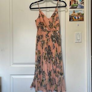 Lulus midi pleated dress